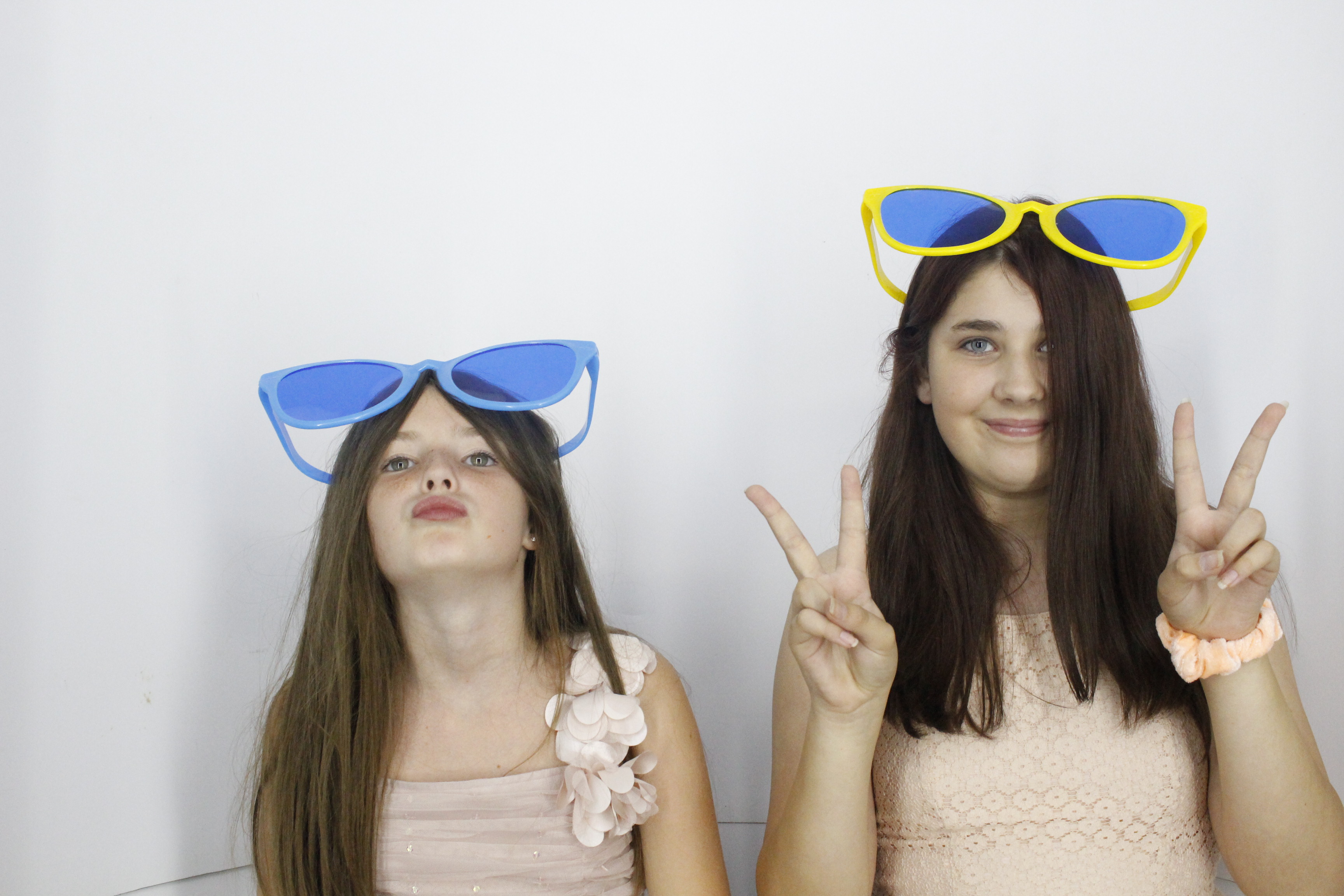 Sam & Rachel's Wedding | View more photos from the event at gallery.myphotoboothexperience.co.uk/u/MyPhotoBoothExperienceLtd/Sam-Rachels-Wedding